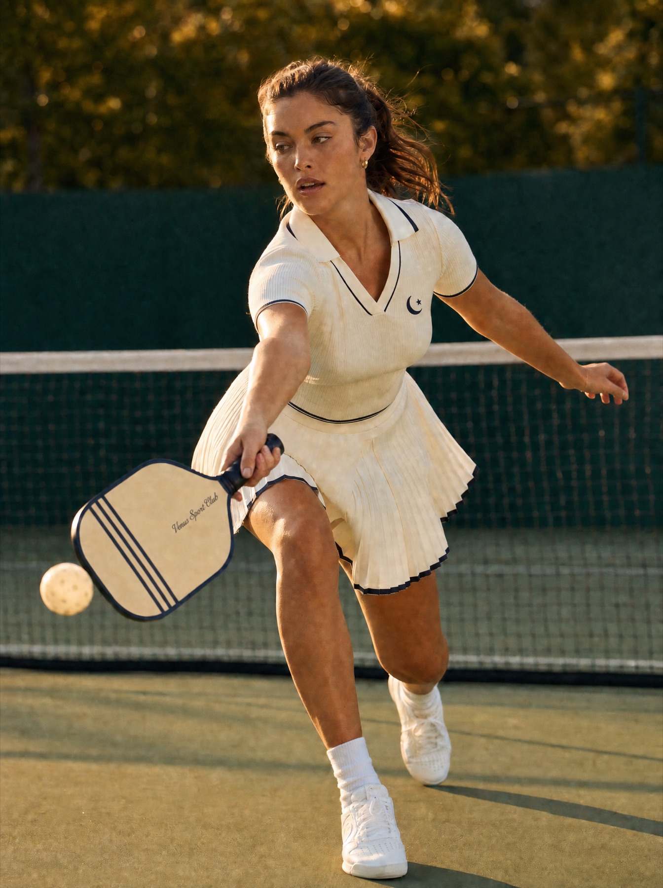 Pha bóng pickleball